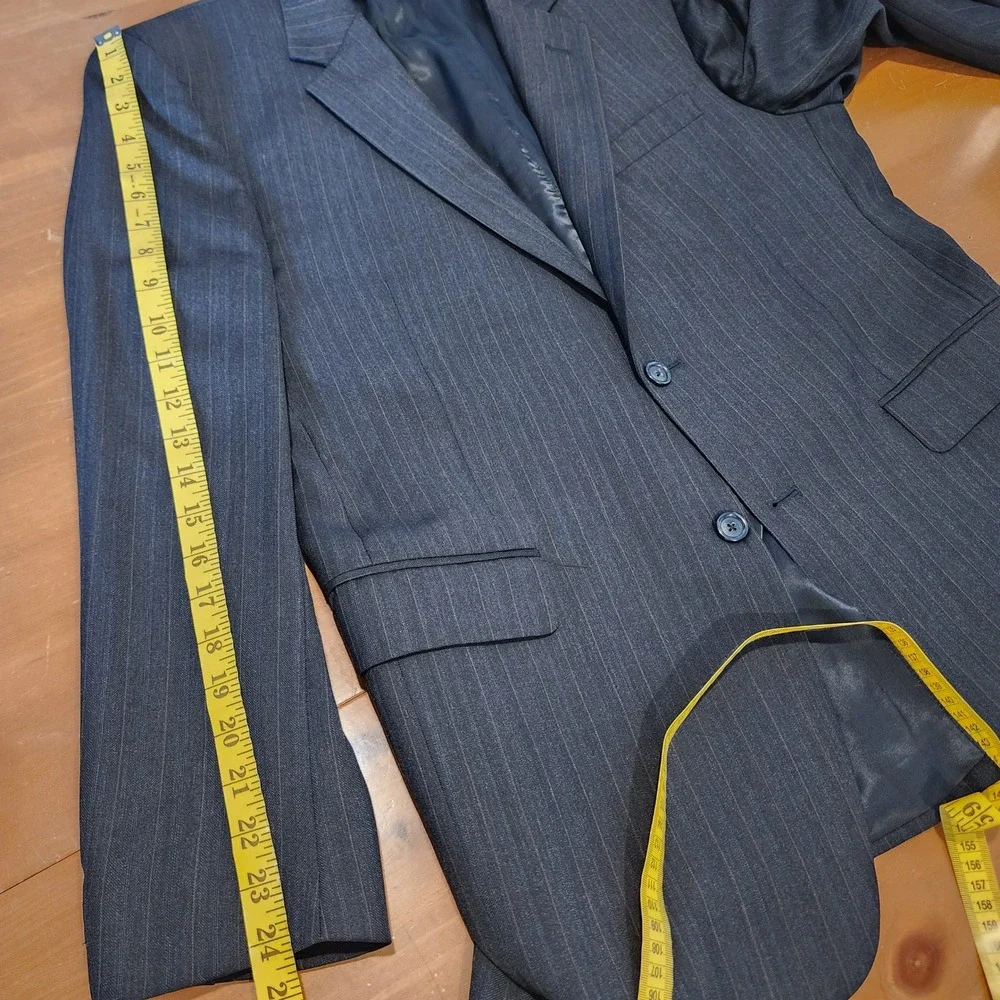 Jos. A. Bank Pinstripe Suit Jacket Blazer Mens 41R Charcoal Gray Business Casual